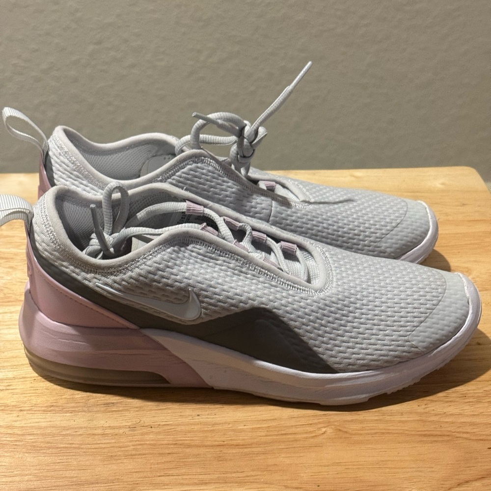 Nike running shoes Size 7Y